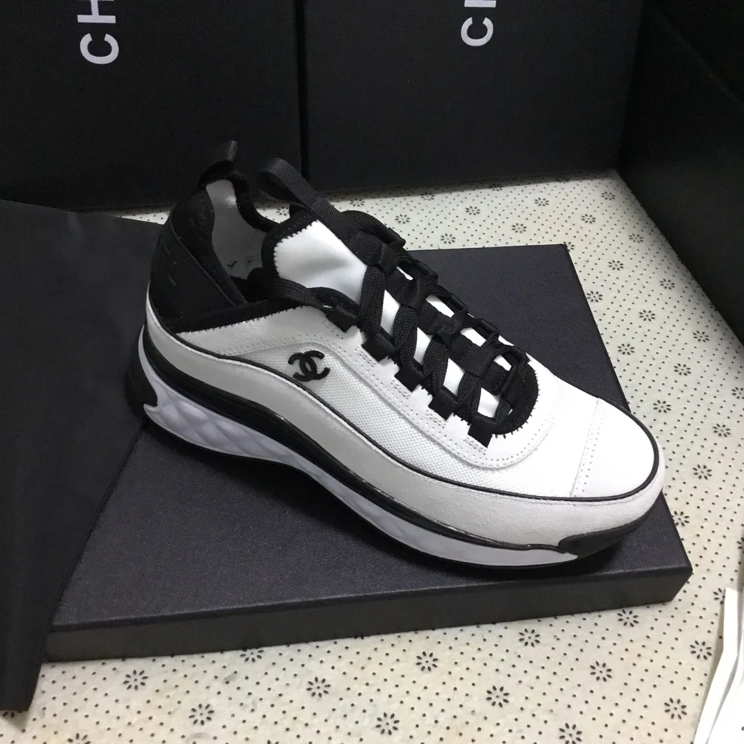 👟👟Ex-factory price 540👟👟 Original CHANEL 2025 Chanel Four Seasons Casual Sports Shoes Original Cover Lasting for Women is made one to one with original lasting technology. Fabric: first layer of silk cowhide with high-elastic lycra and knitted fabric, comfortable and breathable. TPU 3-in-1 ultra-light outsole. Comfortable on the foot. Versatile. Built-in 2 cm brand heightening insole, size: women's 35-41